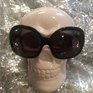 Rock and Republic “Hornet” Oversized Sunglasses